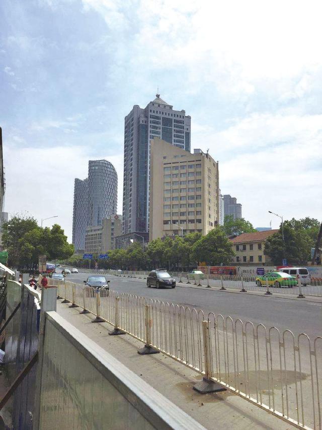 南昌寫字樓 供需失衡 南昌寫字樓招租網www.lightcup.cn