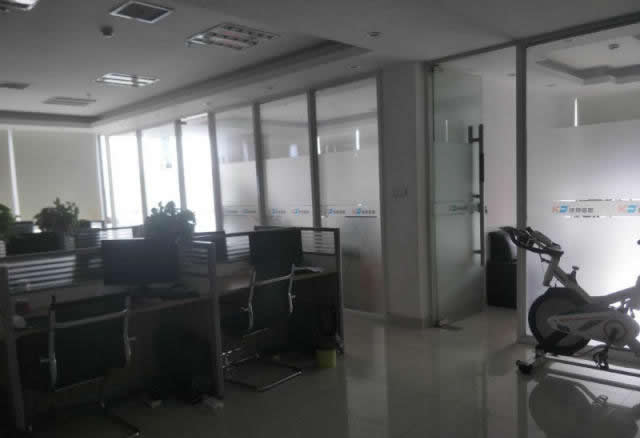 (出租) 萬達中心202平寫字樓，格局大氣，東南朝向只租55
