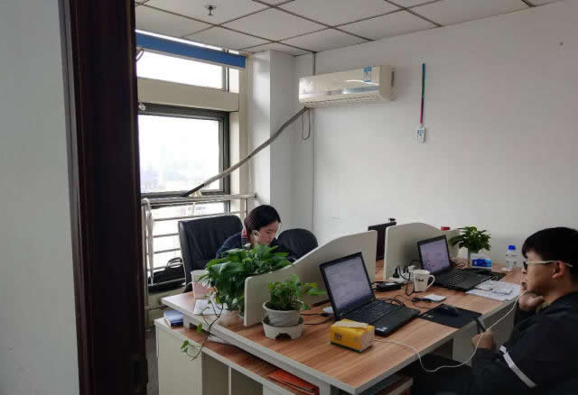 (出租) 出租西湖華龍國(guó)際大廈純寫字樓147平米