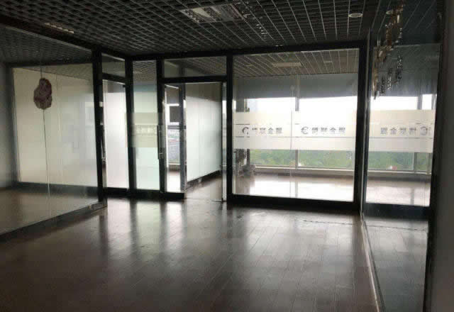 (出租) 地鐵口恒茂夢時代廣場精裝修純寫字樓出租