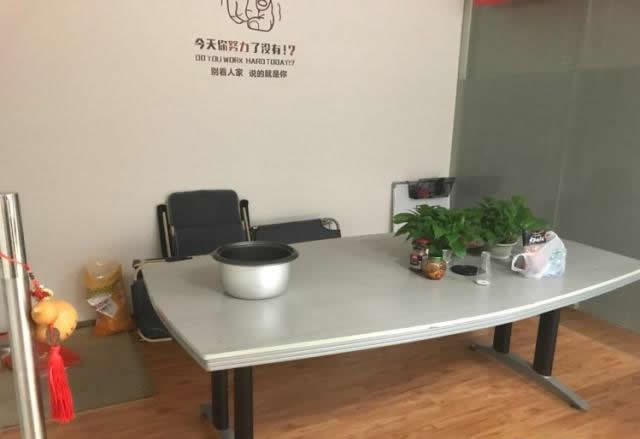 (出租) 井岡山大道 世紀歐美 純寫字樓 100平米