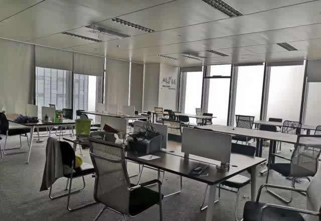 出租高新開(kāi)發(fā)區(qū)新力方大廈精裝修282平純寫(xiě)字樓